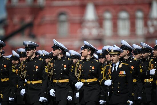 Генеральная репетиция военного парада, посвящённого 72-й годовщине Победы в ВОВ