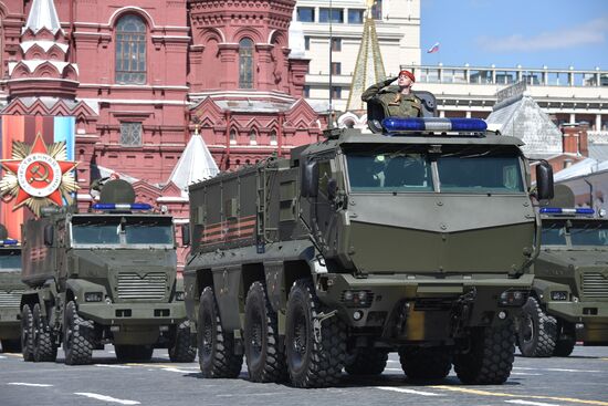 Генеральная репетиция военного парада, посвящённого 72-й годовщине Победы в ВОВ