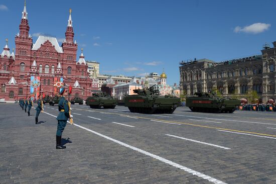 Генеральная репетиция военного парада, посвящённого 72-й годовщине Победы в ВОВ