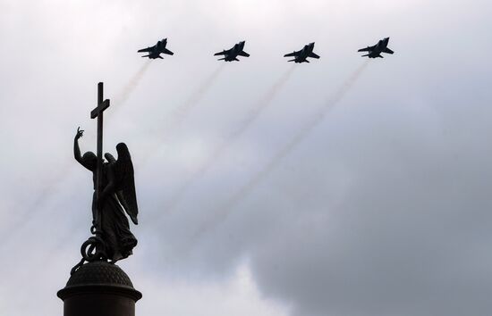 Генеральная репетиция парада Победы в Санкт-Петербурге