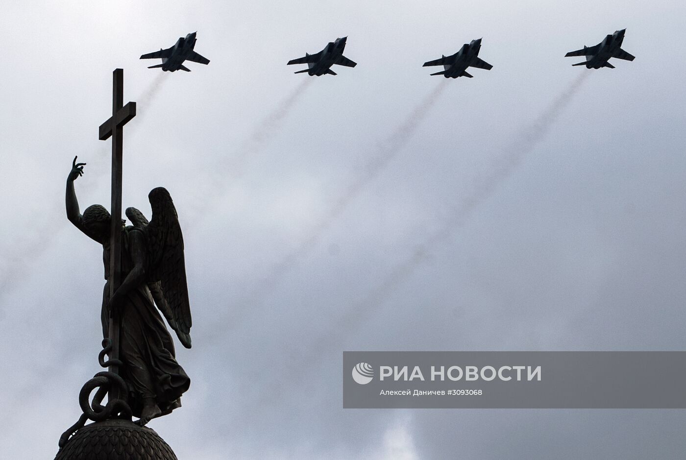 Генеральная репетиция парада Победы в Санкт-Петербурге