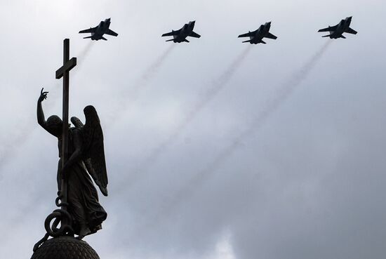 Генеральная репетиция парада Победы в Санкт-Петербурге