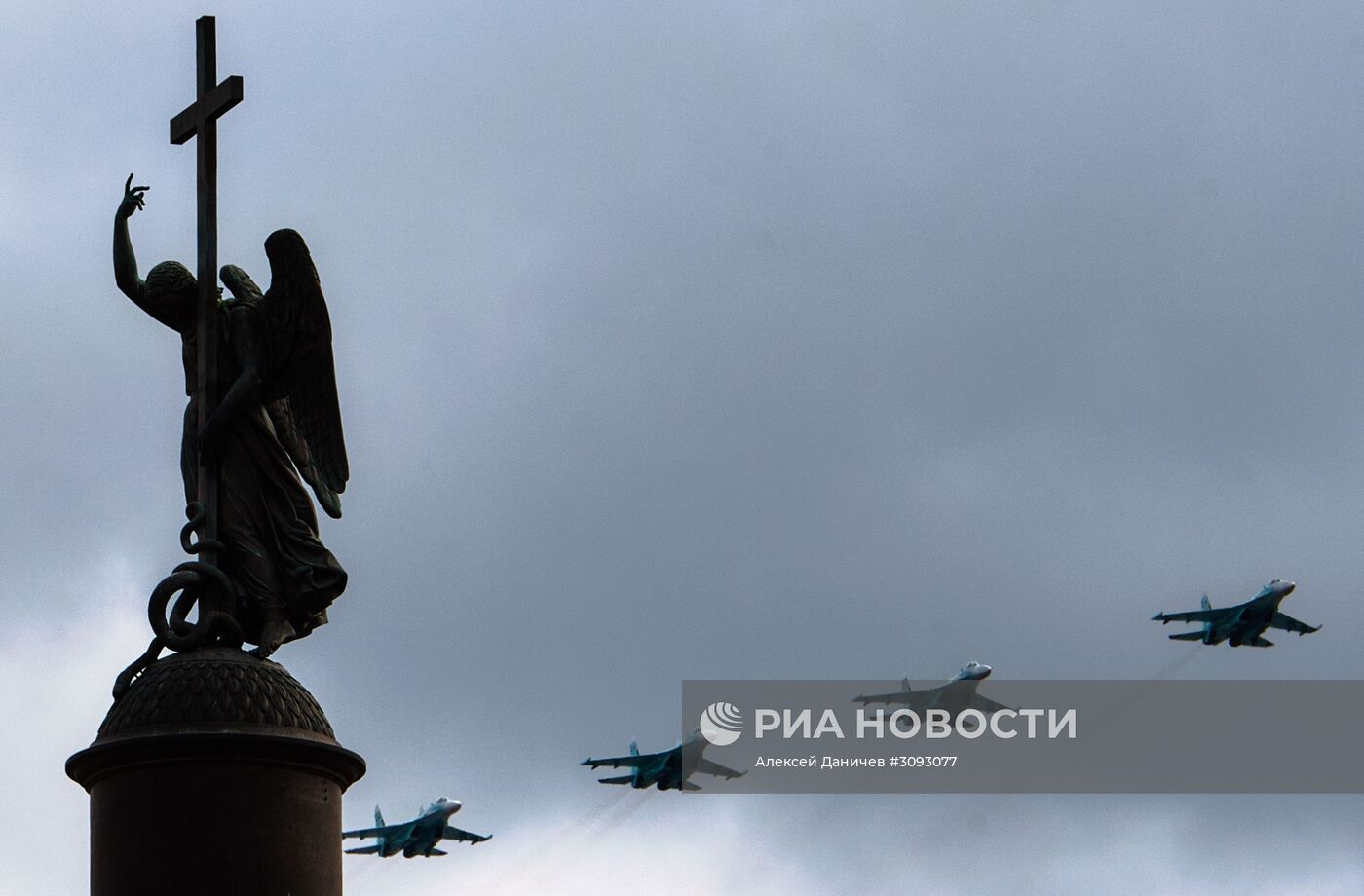 Генеральная репетиция парада Победы в Санкт-Петербурге