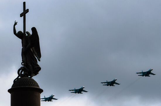 Генеральная репетиция парада Победы в Санкт-Петербурге