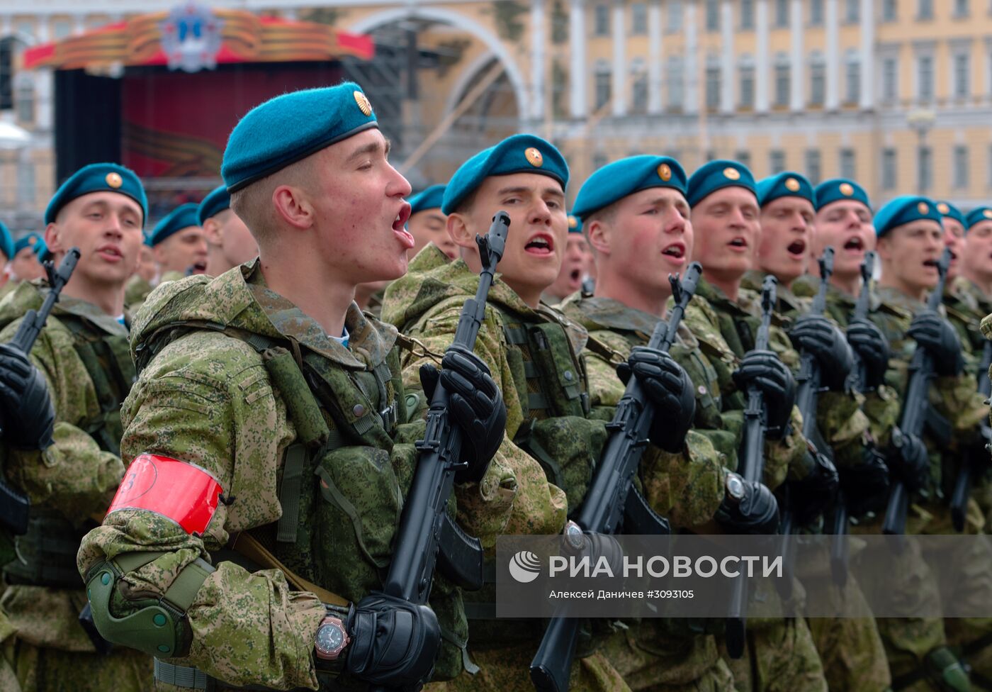 Генеральная репетиция парада Победы в Санкт-Петербурге