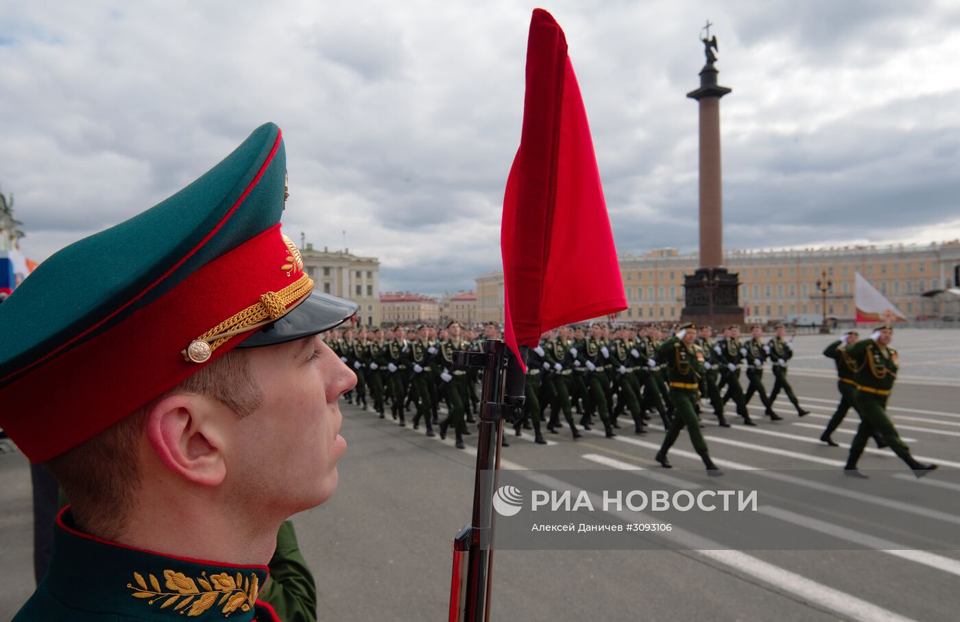 Генеральная репетиция парада Победы в Санкт-Петербурге