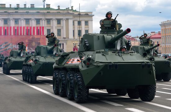 Генеральная репетиция парада Победы в Санкт-Петербурге