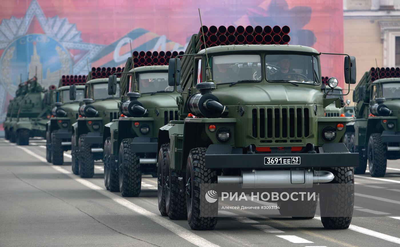 Генеральная репетиция парада Победы в Санкт-Петербурге