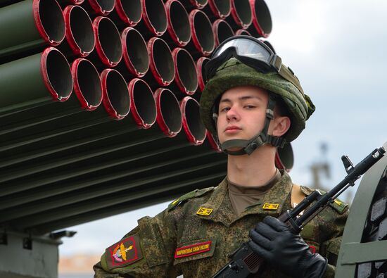 Генеральная репетиция парада Победы в Санкт-Петербурге