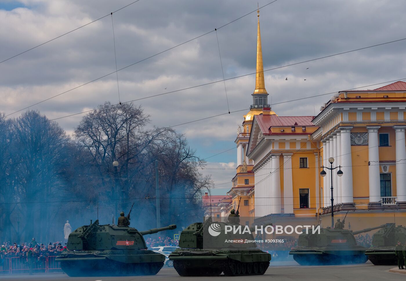 Генеральная репетиция парада Победы в Санкт-Петербурге