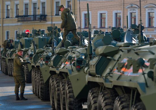 Генеральная репетиция парада Победы в Санкт-Петербурге