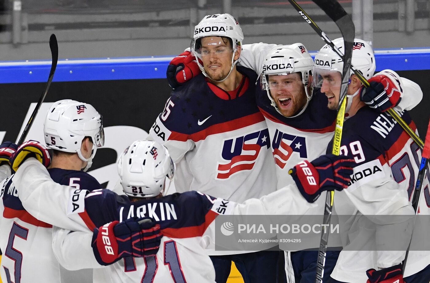 Хоккей. Чемпионат мира. Матч США - Швеция
