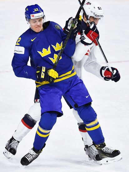Хоккей. Чемпионат мира. Матч США - Швеция