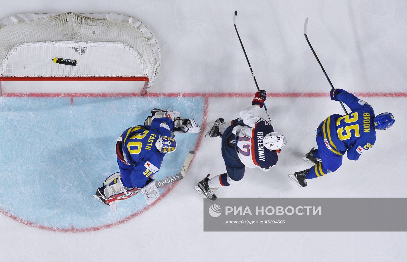 Хоккей. Чемпионат мира. Матч США - Швеция