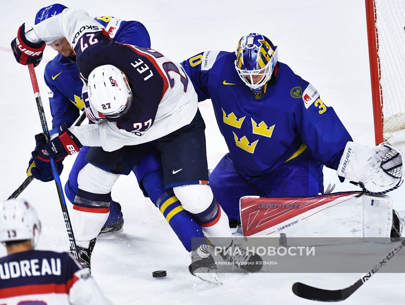 Хоккей. Чемпионат мира. Матч США - Швеция