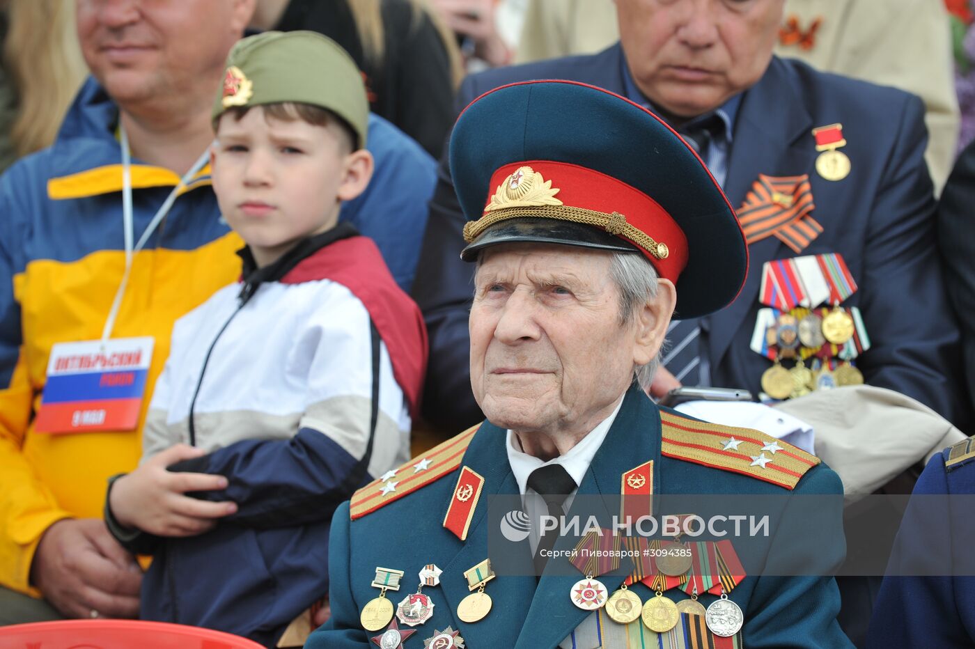 Военный парад, посвящённый 72-й годовщине Победы, в городах России