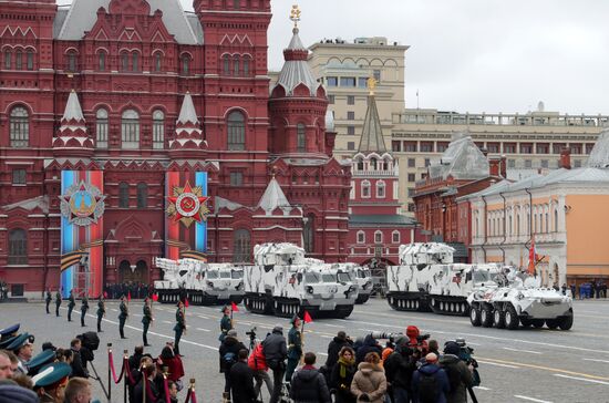 Военный парад, посвящённый 72-й годовщине Победы в ВОВ