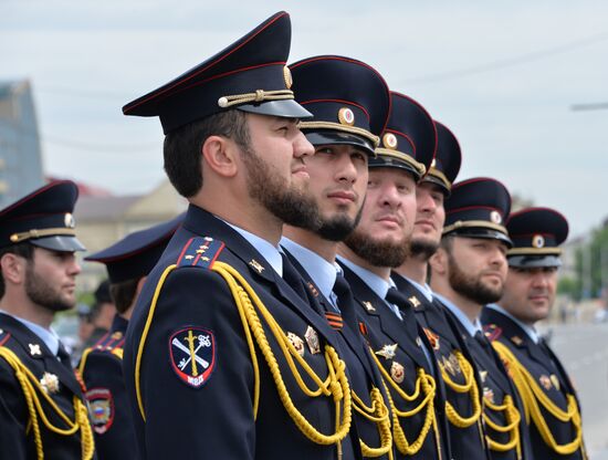 Военный парад, посвящённый 72-й годовщине Победы, в городах России