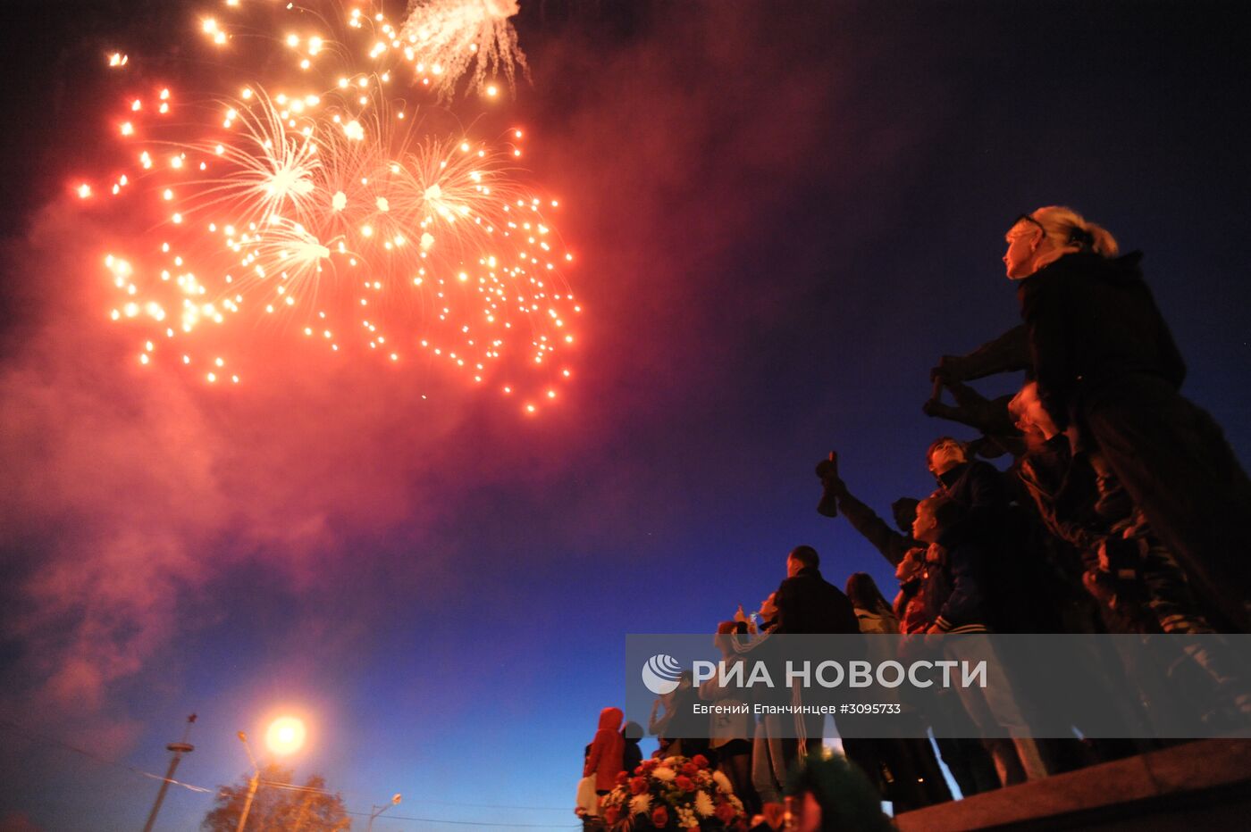 Празднование Дня Победы в городах России