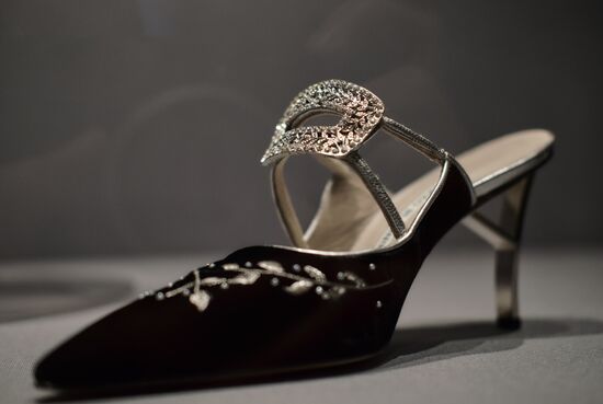 Выставка "Маноло Бланик. Обувь как искусство" в Эрмитаже