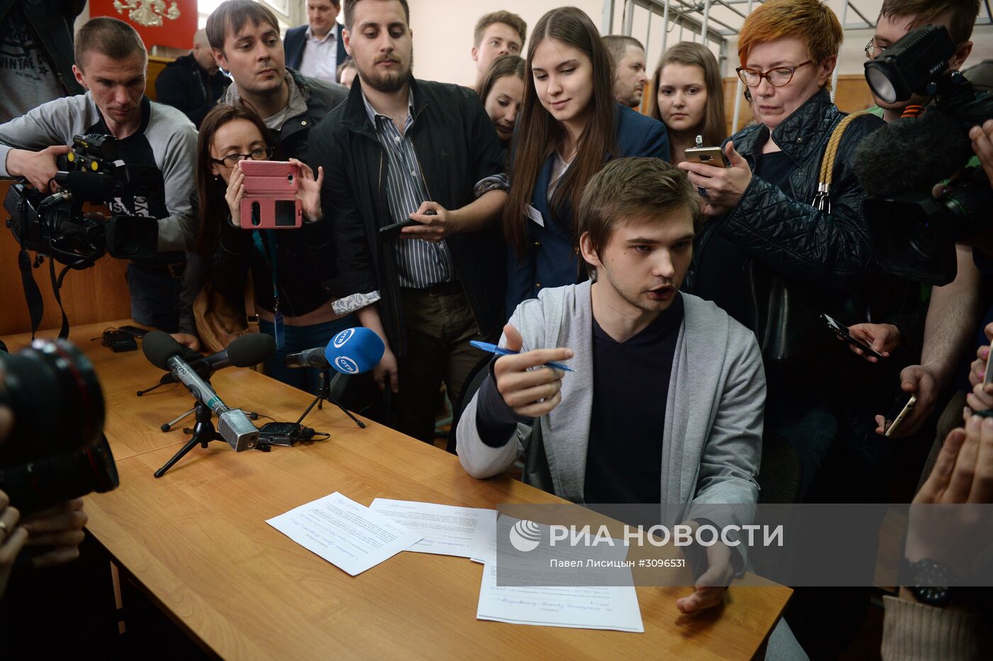 Заседание суда по делу блогера Руслана Соколовского в Екатеринбурге