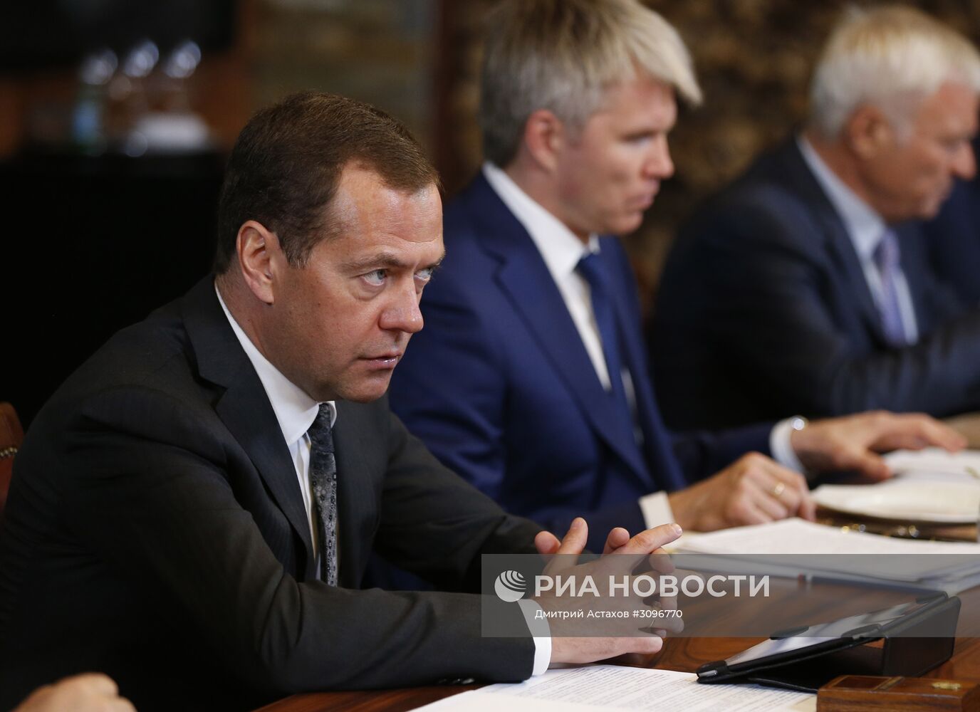 Премьер-министр РФ Дмитрий Медведев провел заседание попечительского совета "Фонда поддержки олимпийцев России"