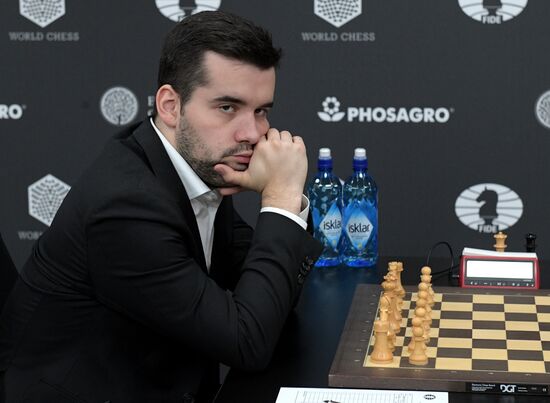 Шахматы. Гран-при Москвы. Первый день