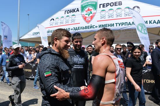 "Гонка героев" в Чечне