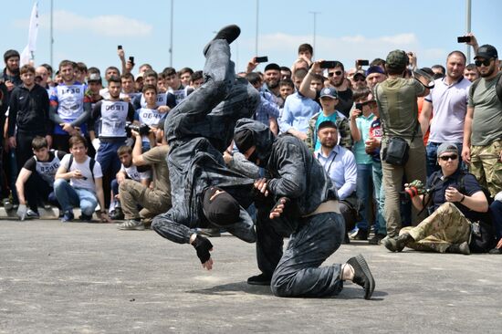"Гонка героев" в Чечне