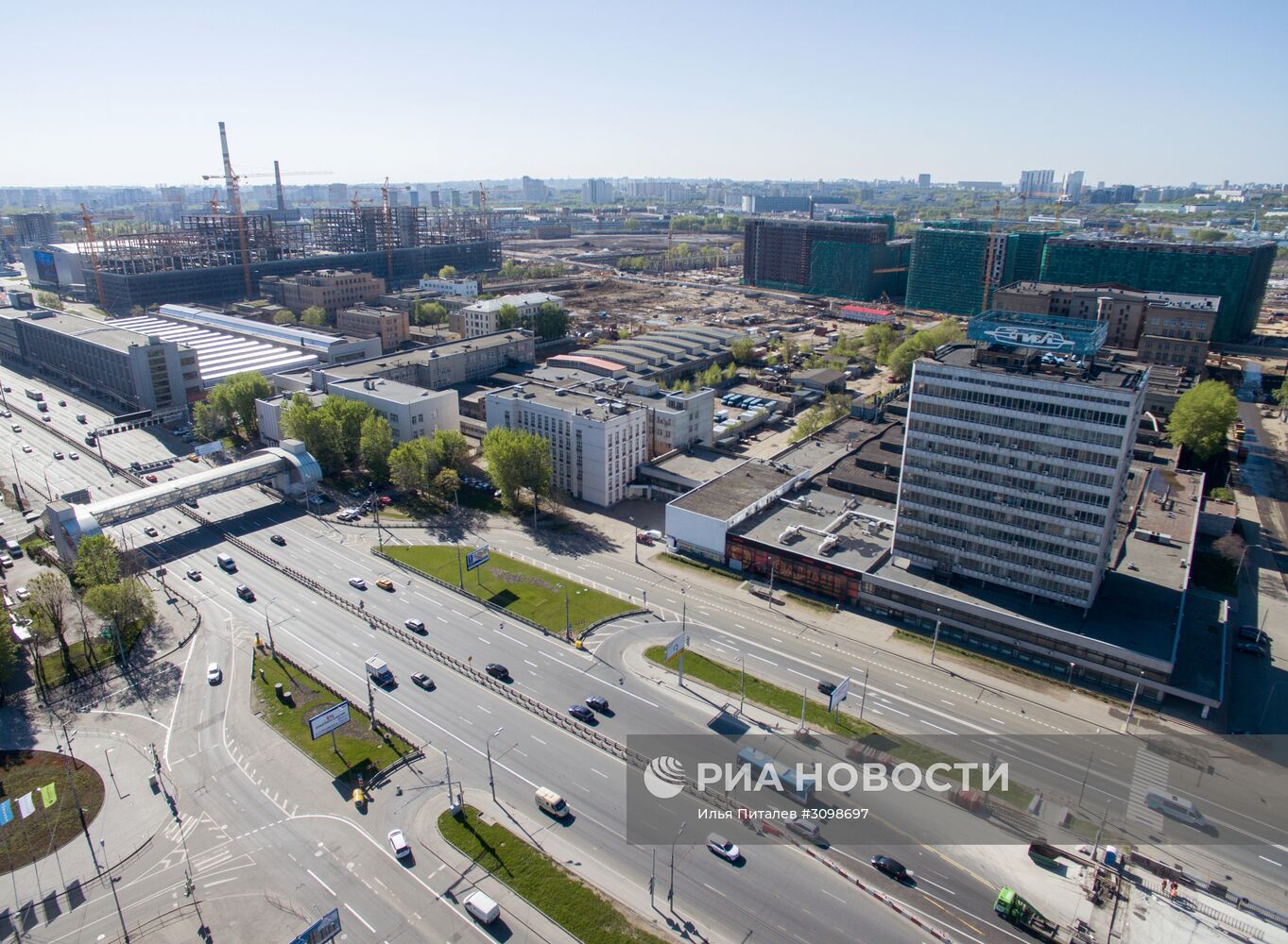 Территория бывшего автозавода им. И.А. Лихачева ( АМО "ЗИЛ") в Москве