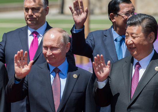 Рабочая поездка президента РФ В. Путина в Китай. День второй