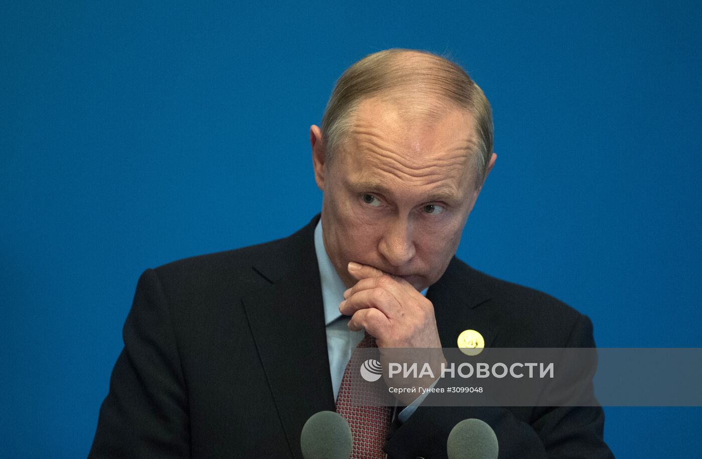 Рабочая поездка президента РФ В. Путина в Китай. День второй