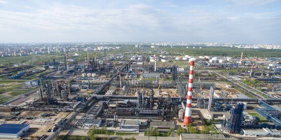 Московский НПЗ остановил прием нефти из-за нештатной ситуации