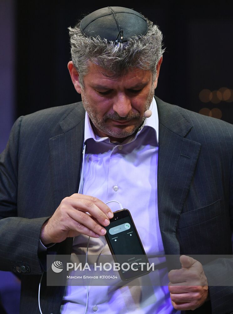 Презентация новых смартфонов Nokia и и обновленной Nokia 3310 в Москве