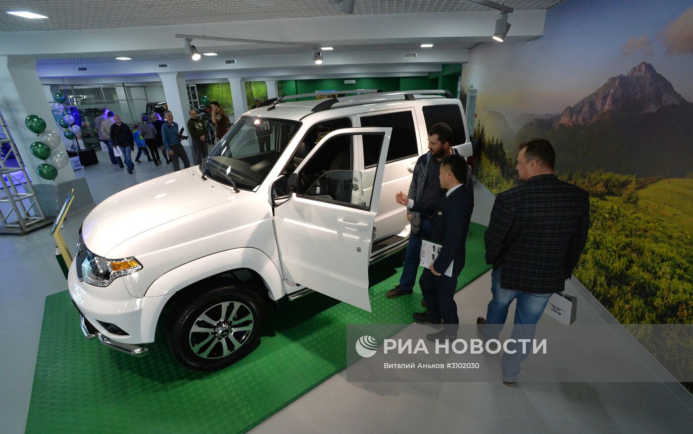 Открытие дилерского автоцентра "Восток-УАЗ" во Владивостоке