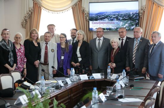 Прибытие делегации из США в Крым