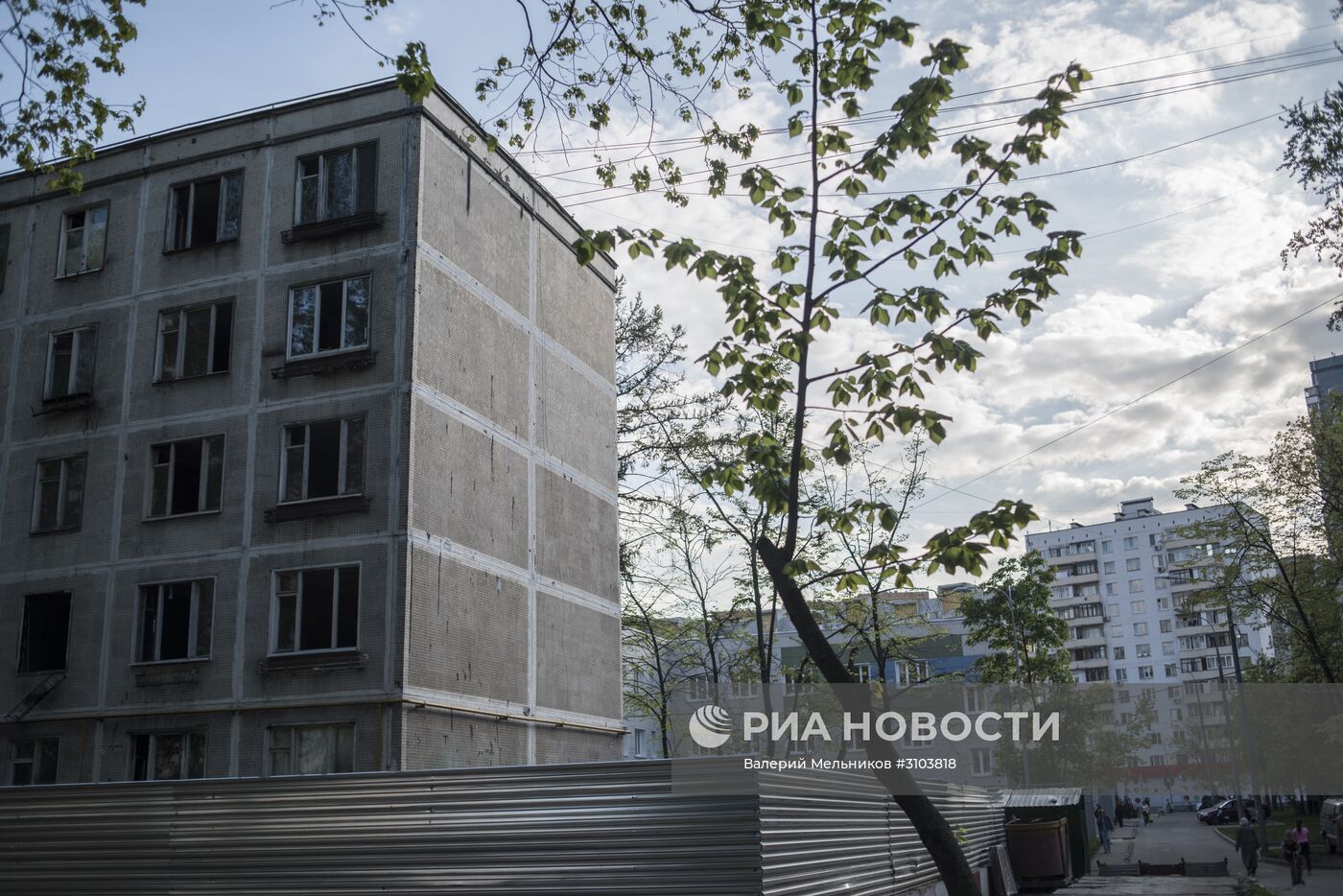 Выселенные пятиэтажные дома в Москве