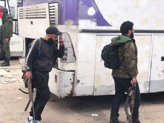 Последний этап вывода боевиков из квартала Аль-Ваэр в городе Хомс