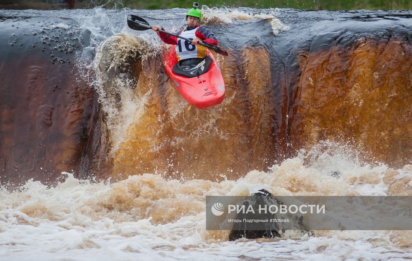 Соревнования по экстремальному сплаву на каяках Кубок Балтии “Mad Boat 2017” в Петрозаводске