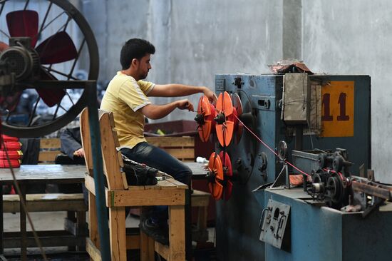 Завод по изготовлению электрических кабелей в южном пригороде Дамаска