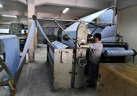 Завод по изготовлению текстиля в южном пригороде Дамаска