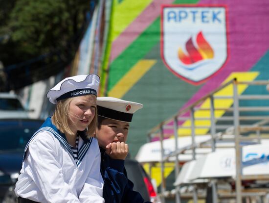 Соревнования юных моряков в "Артеке"