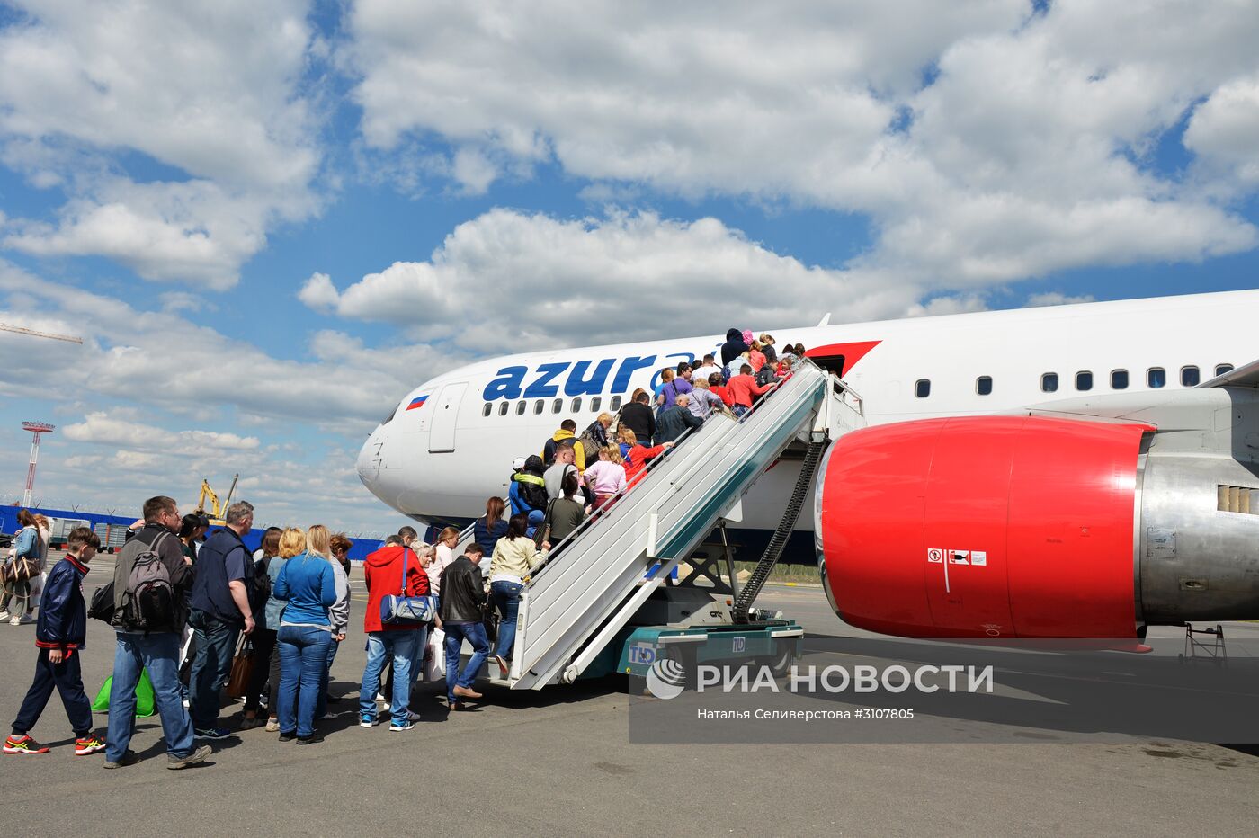 Самолет авиакомпании Azur air