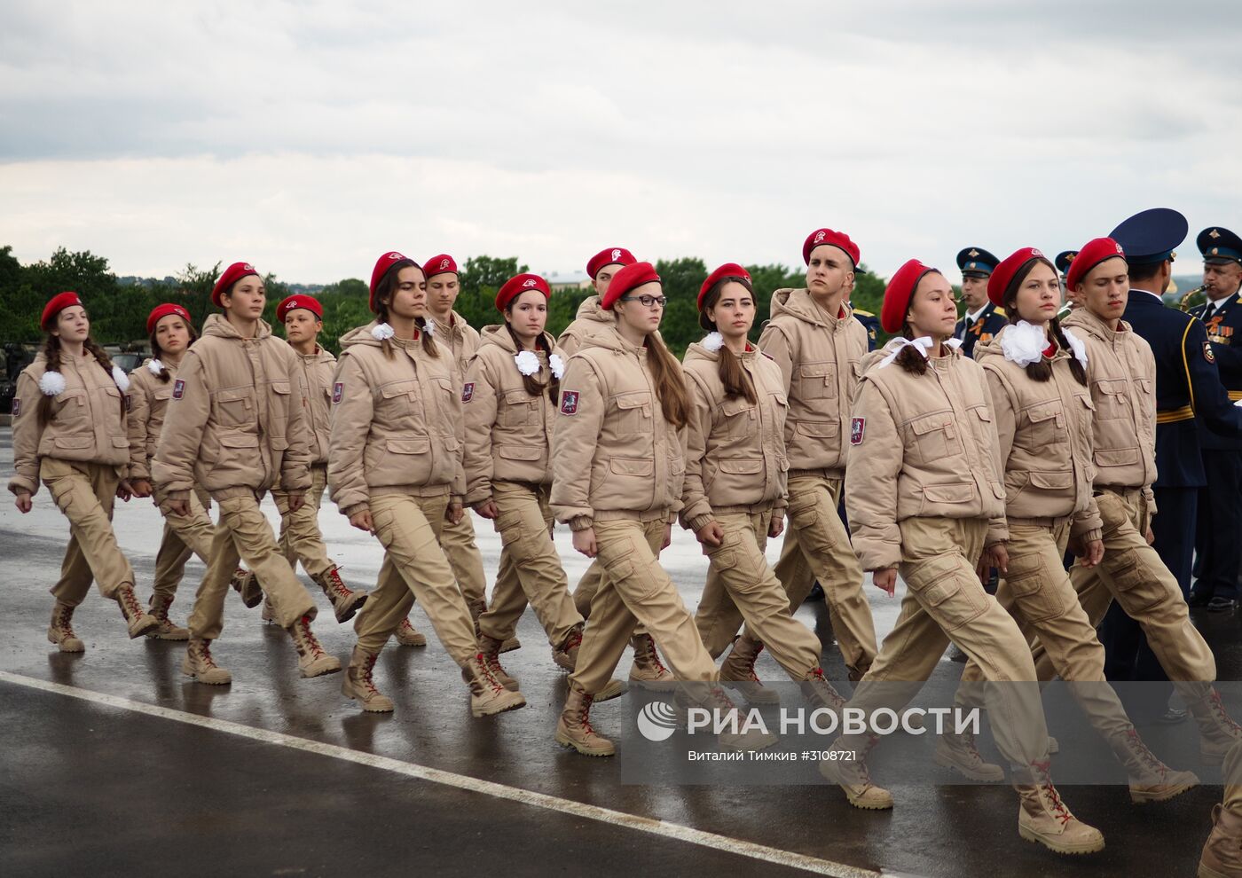 Военные соревнования "Десантный взвод - 2017" в Новороссийске