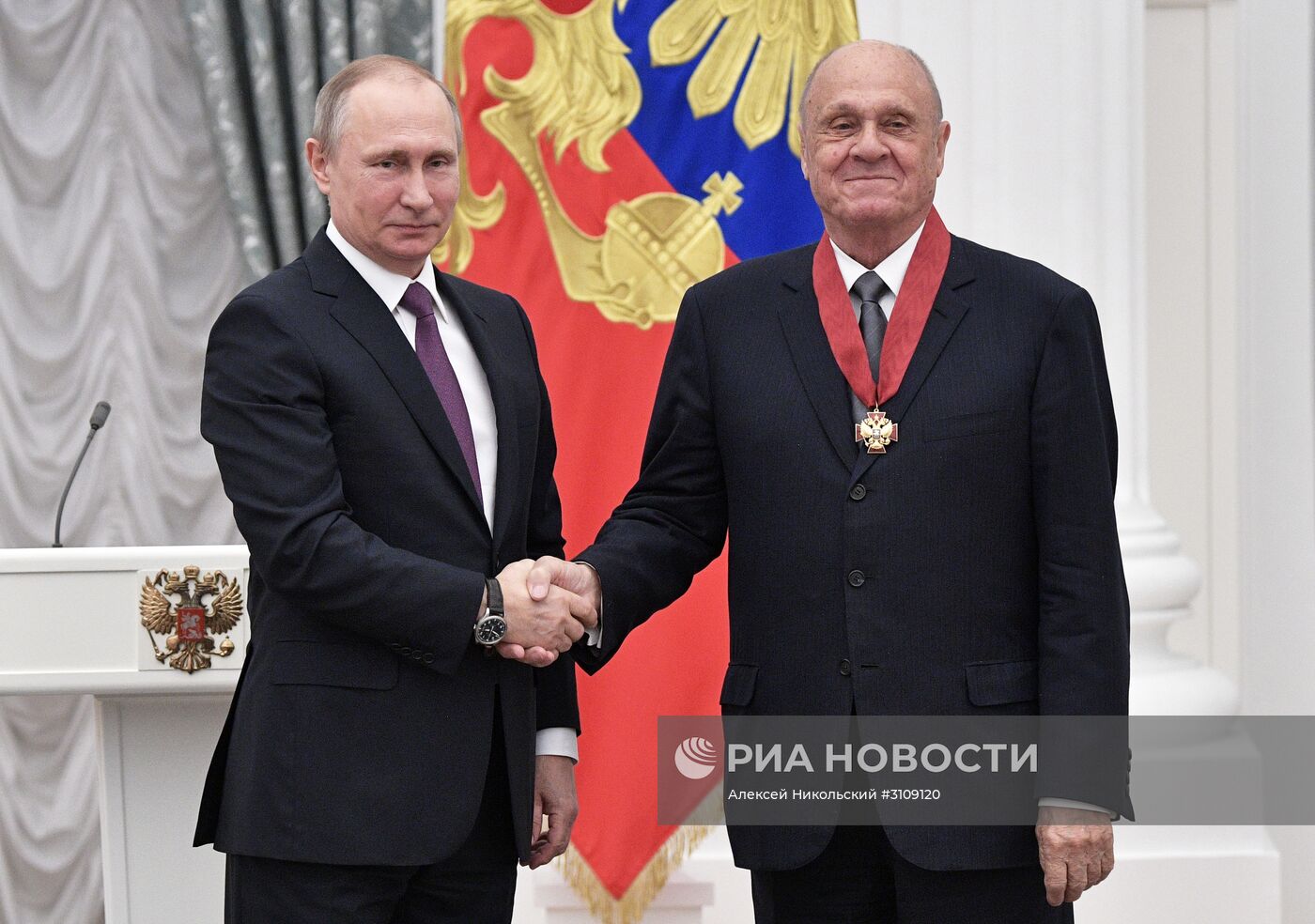 Церемония вручения государственных наград президентом РФ В. Путиным в Кремле