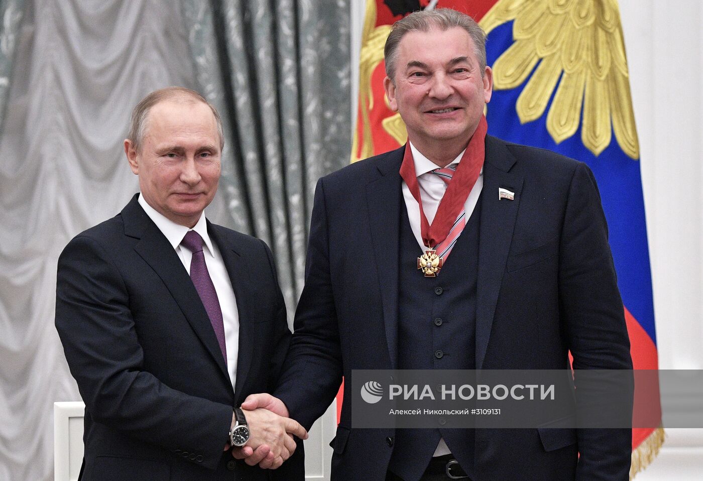 Церемония вручения государственных наград президентом РФ В. Путиным в Кремле