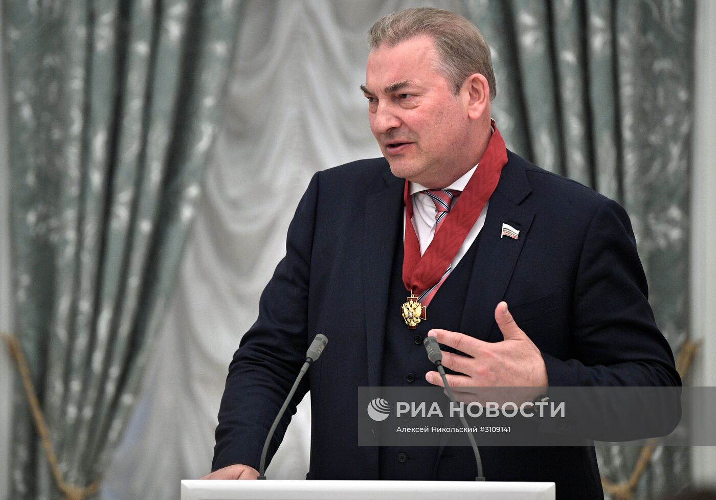 Церемония вручения государственных наград президентом РФ В. Путиным в Кремле