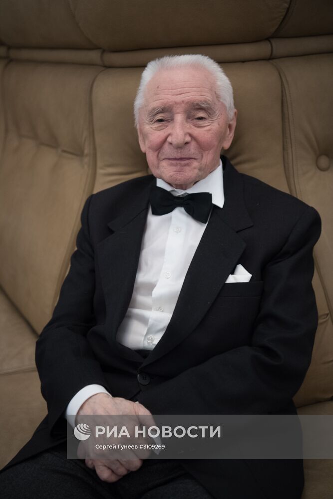 Церемония вручения государственных наград президентом РФ В. Путиным в Кремле