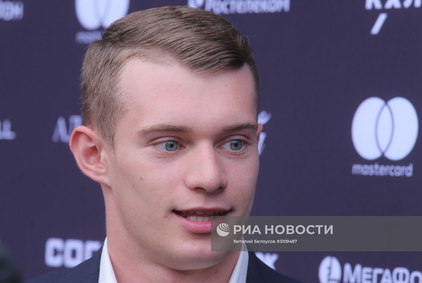 Пресс-подход по итогам совета директоров и совещания руководителей клубов КХЛ