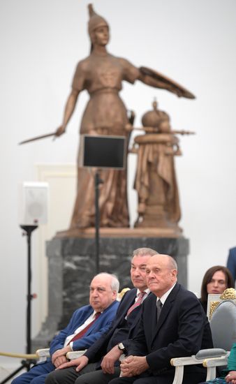 Церемония вручения государственных наград президентом РФ В. Путиным в Кремле